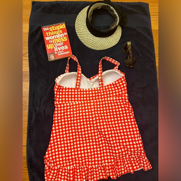 Crown & Ivy Red Gingham Bandeau One Piece Swimsuit with Tummy Control Womens 16W - Picture 2 of 6
